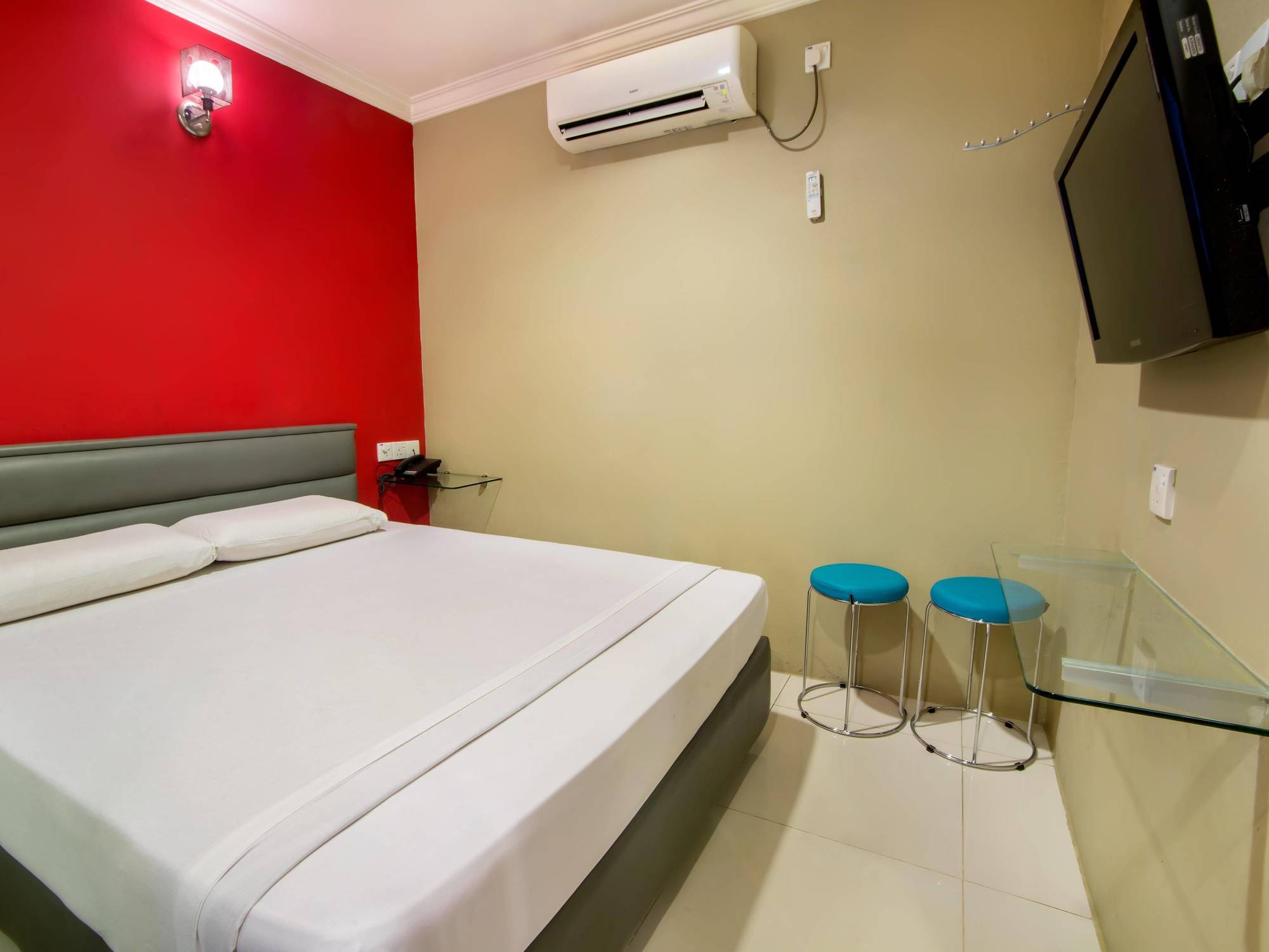Dju Dju Hotel Batam Esterno foto